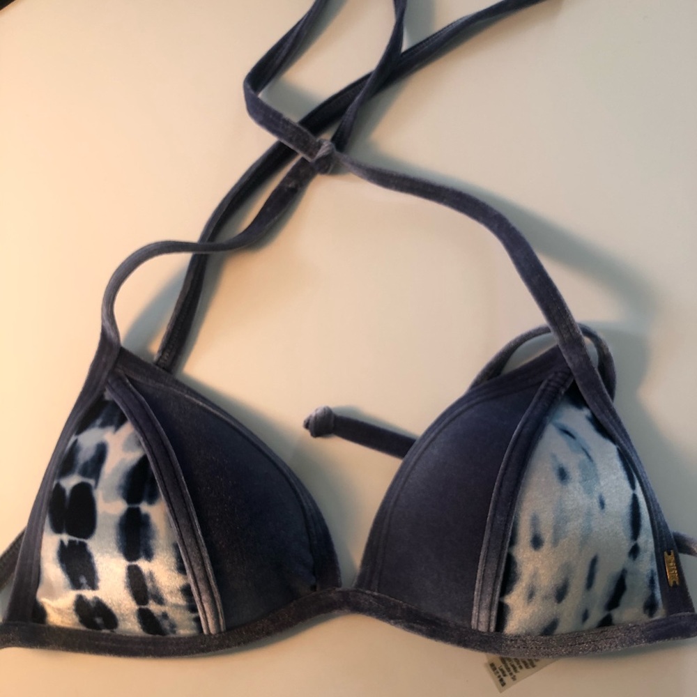 VS BATHING SUIT